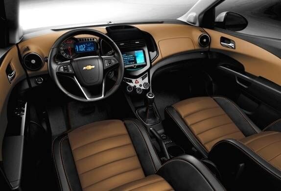 2013-chevrolet-sonic-dusk-sema-interior-detail-600-001