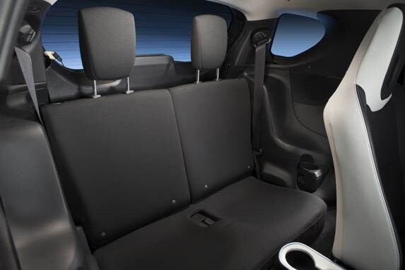 2013_scion_iq_ev_024-600-001