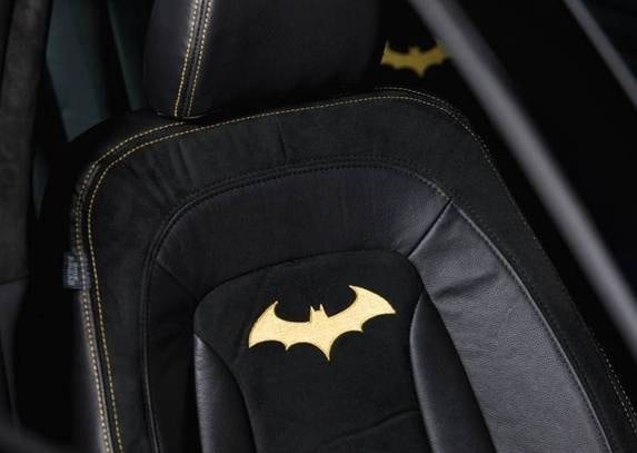 batman-kia-optima-seat-detail-600-001