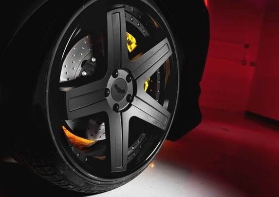batman-kia-optima-wheel-detail-600-001