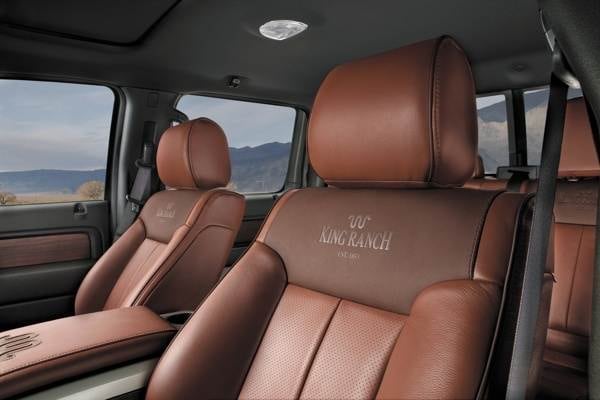 c3500713f150_kr_seatback_mnf_medium-600-001
