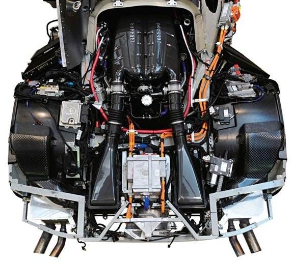 ferrari-supercar-engine-bay-kers-detail-600-001