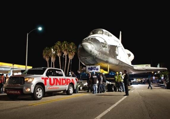 toyota-tundra-tows-endeavour1-600-001