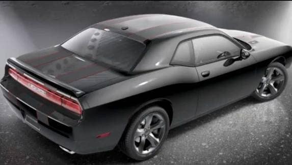2013-dodge-challenger-blacktop-black-rear-static-600-001