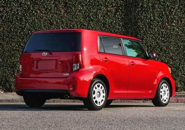 2013-scion-xb-rear-static-600-001-1
