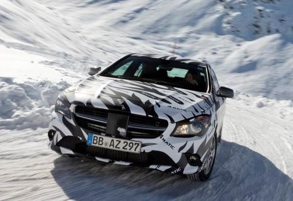 2014-mercedes-bnez-cls250-4matic-spy-pic-front-action-600-001-1