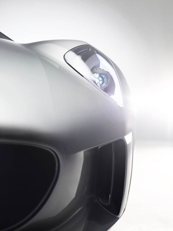 jaguar-c-x75-13-600-001-1