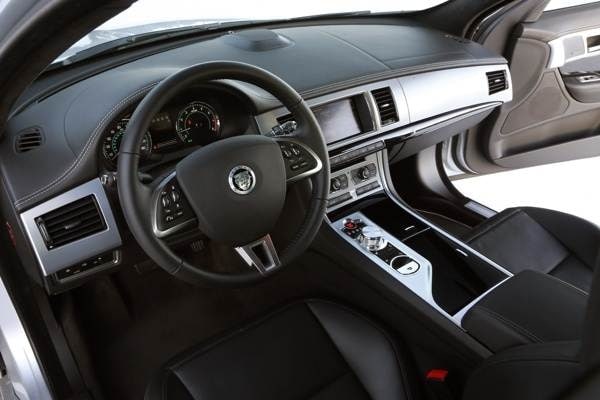 jaguar_xf_awd-system-10-600-001-1