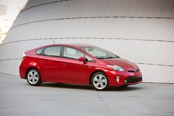 2012_toyota_prius_019-600-001-1