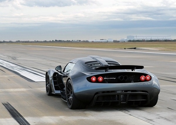 2013-hennessey-venom-gt-300-kph-record-rear-static-600-001-1
