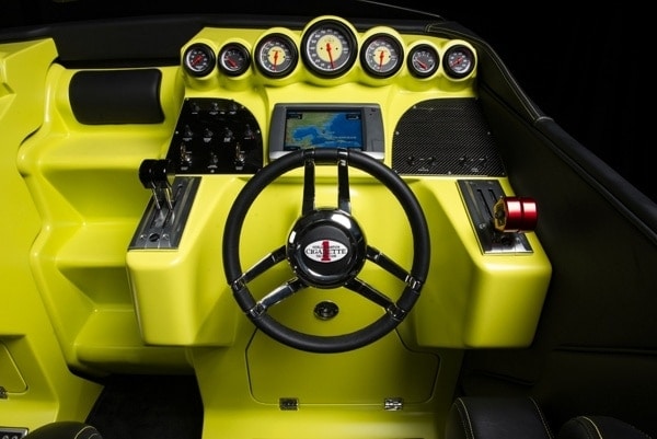 mercedes-cigarette-boat-6-600-001-1