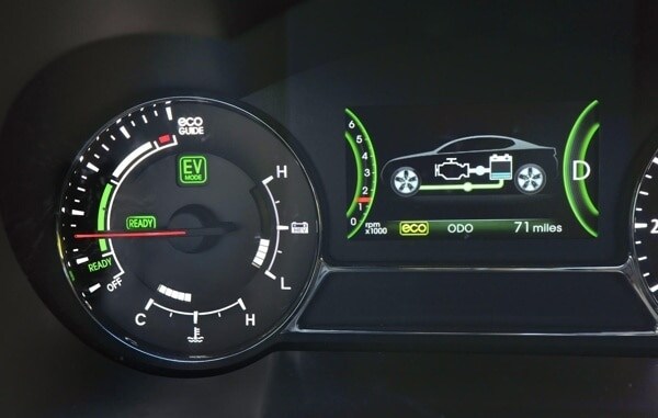 2013-kia-optima-hybrid-6-600-001-1