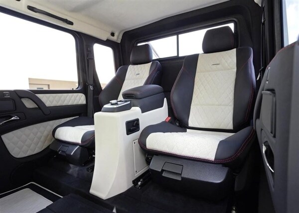 m-b-g63-amg-6×6-rear-seat-600-001-1