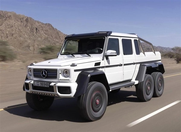 m-b-g63-amg-front-action-on-road2-white-600-001-1