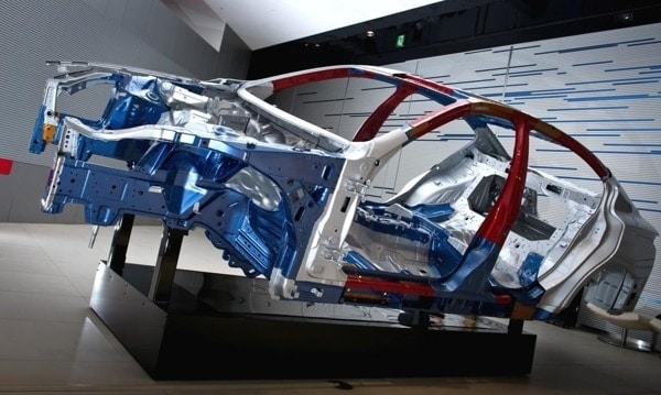 nissan-highstrength-steel-cutaway-structure-600-001-1