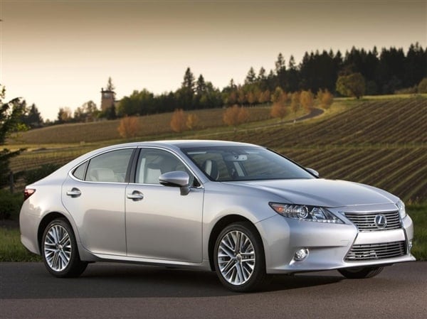 2013-lexus-es-350-static-profile-600-001