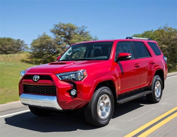 2014-toyota-4runner-front-action2-600-001