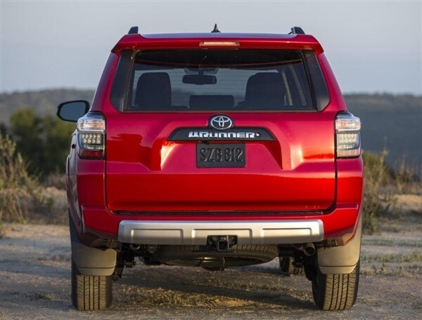 2014-toyota-4runner-rear-on-detail-600-001