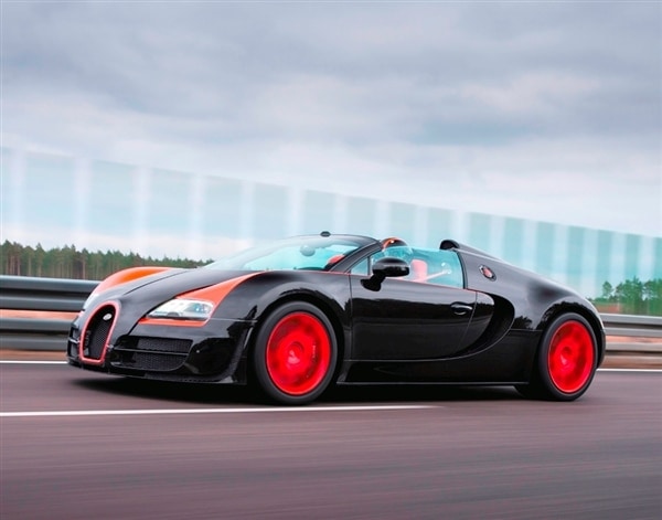 bugatti-164-veyron-grand-sport-vitesse-front-pan-action3-600-001-1