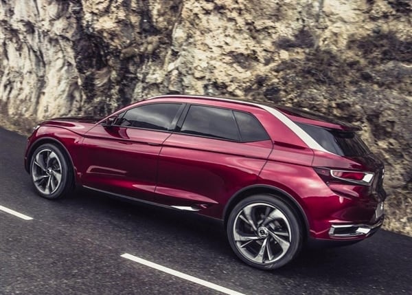 citroen-ds-wild-rubis-concept-rear-action1-600-001-1