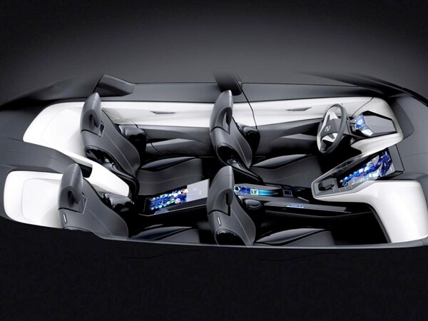 nissan-friend-me-concept-interior-buck-600-001