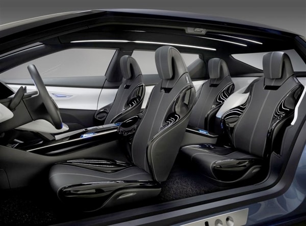 nissan-friend-me-concept-interior-look-in-600-001