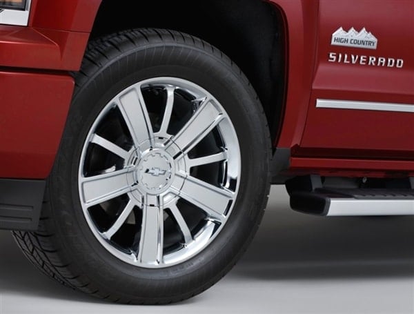 2014-chevrolet-silverado-high-country-alloy-wheel-fender-badge-600-001