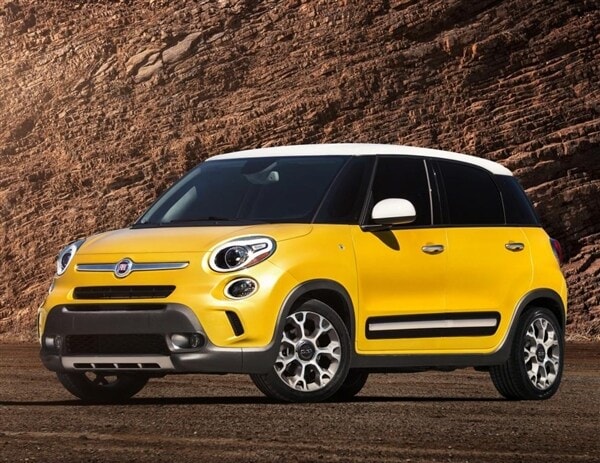 2014-fiat-500l-trekking-front-static2-600-001