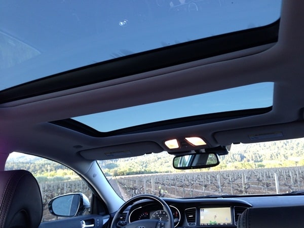 2014-kia-cadenza-roof-600-001