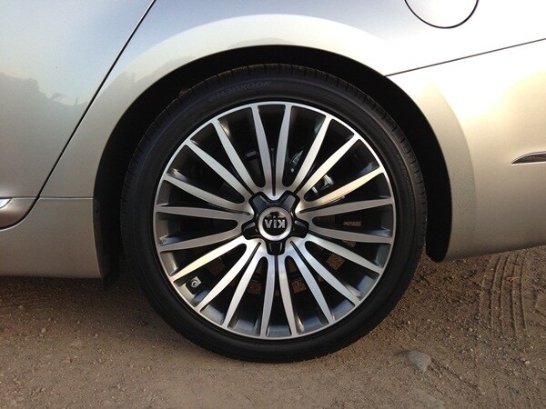 2014-kia-cadenza-wheel-600-001