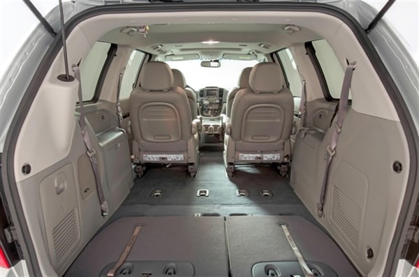2014-kia-sedona-3rd-row-folded-600-001