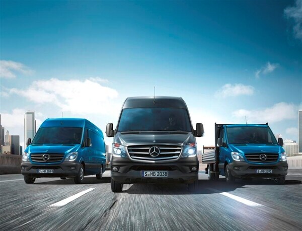 2014-m-b-sprinter-van-trio-front-action-600-001