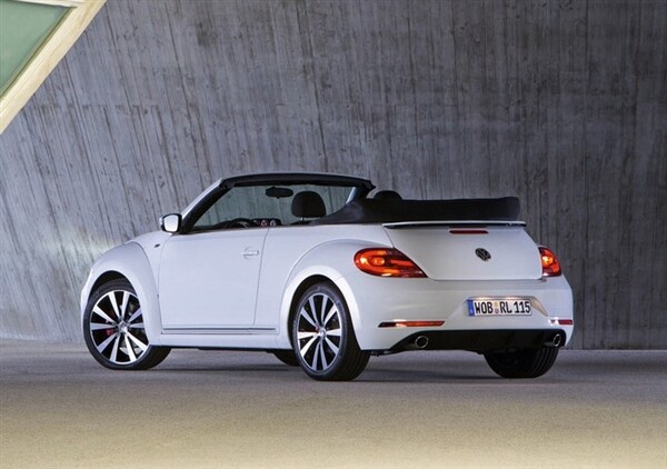 2014-volkswagen-beetle-cabriolet-r-line-600-001
