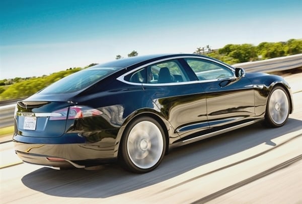 2012-tesla-model-s-rear-action2-600-001