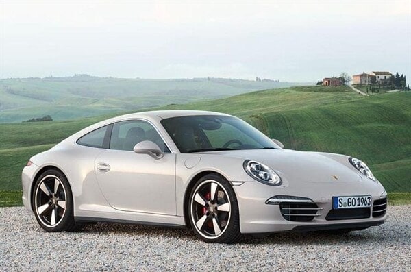 2013-porsche-911-50th-anniversary-edition-front-static-600-001