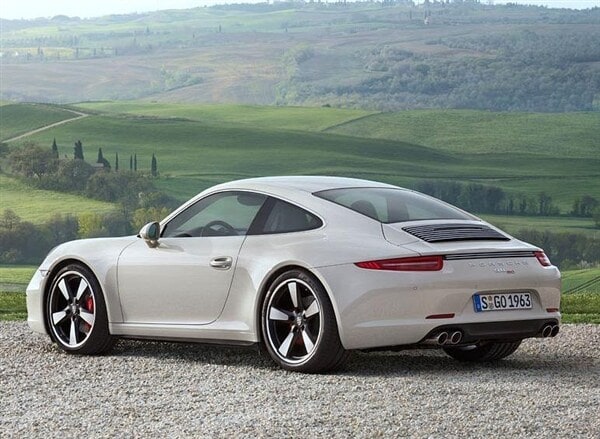 2013-porsche-911-50th-anniversary-edition-rear-static2-600-001