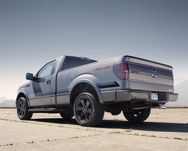 2014-ford-f150-tremor-rear-static-600-001