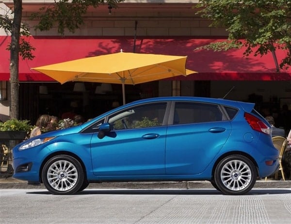 2014-ford-fiesta-5dr-static-profile-600-001