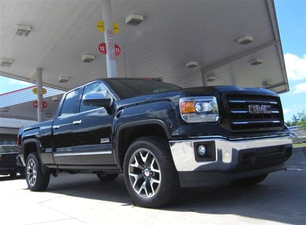 2014-gmc-sierra-1500-v6-front-static-600-001