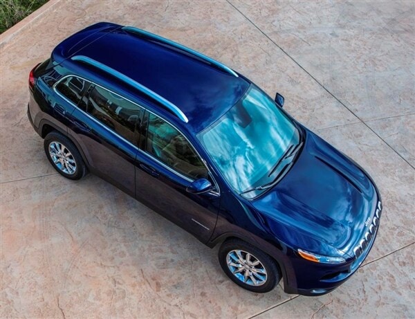 2014-jeep-cherokee-static-overhead-600-001