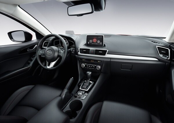 2014-mazda3-03-600-001