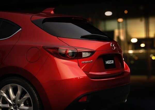 2014-mazda3-05-600-001
