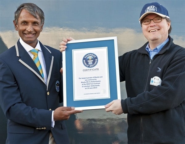 mazda-max-5-2013-guinness-record-certificate-600-001