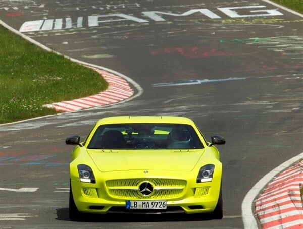 mercedes-benz-sls-amg-electric-drive-ev-record3-600-001