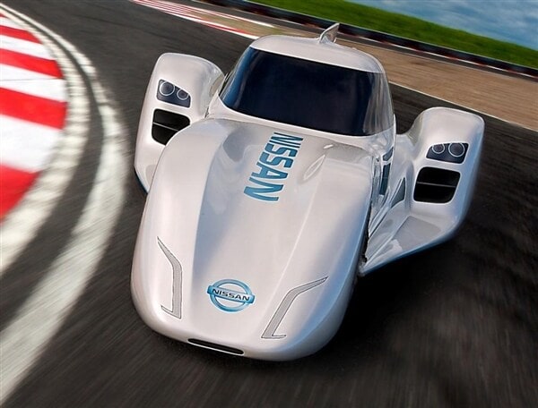 nissan-zeod-rc-racer-front-action-lead-600-001
