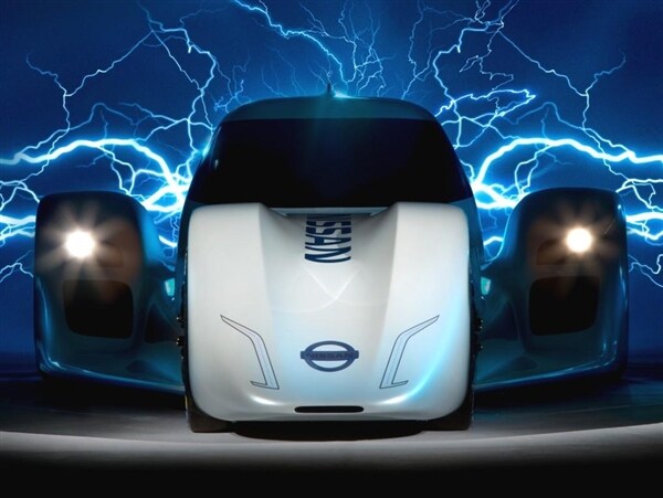 nissan-zeod-rc-racer-hero-shot2-600-001