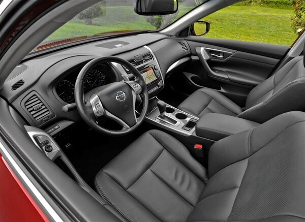 nissan2013altima-24_medium-600-001