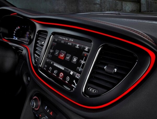 2013-dodge-dart-gt-dash-detail3-600-001