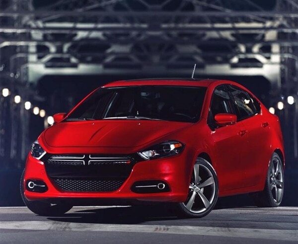 2013-dodge-dart-gt-front-static2-600-001