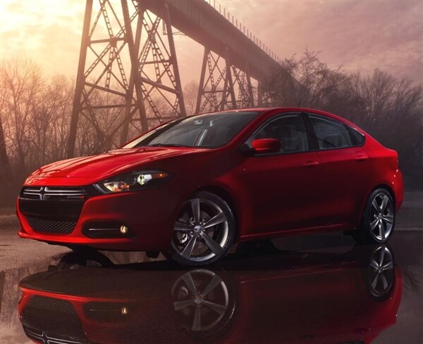 2013-dodge-dart-gt-front-static3-600-001